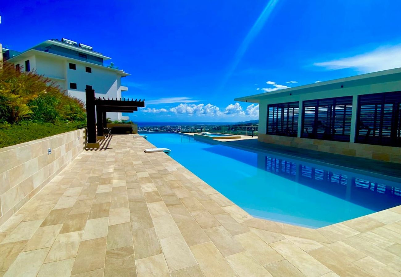Appartement à Papeete - The Luxury Sky Nui Lodge in Papeete wPool