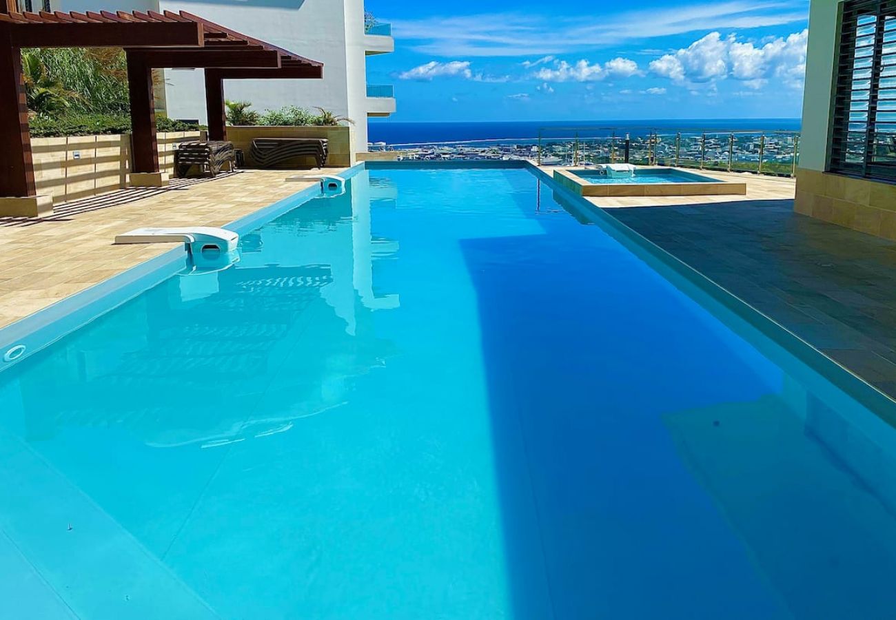 Appartement à Papeete - The Luxury Sky Nui Lodge in Papeete wPool