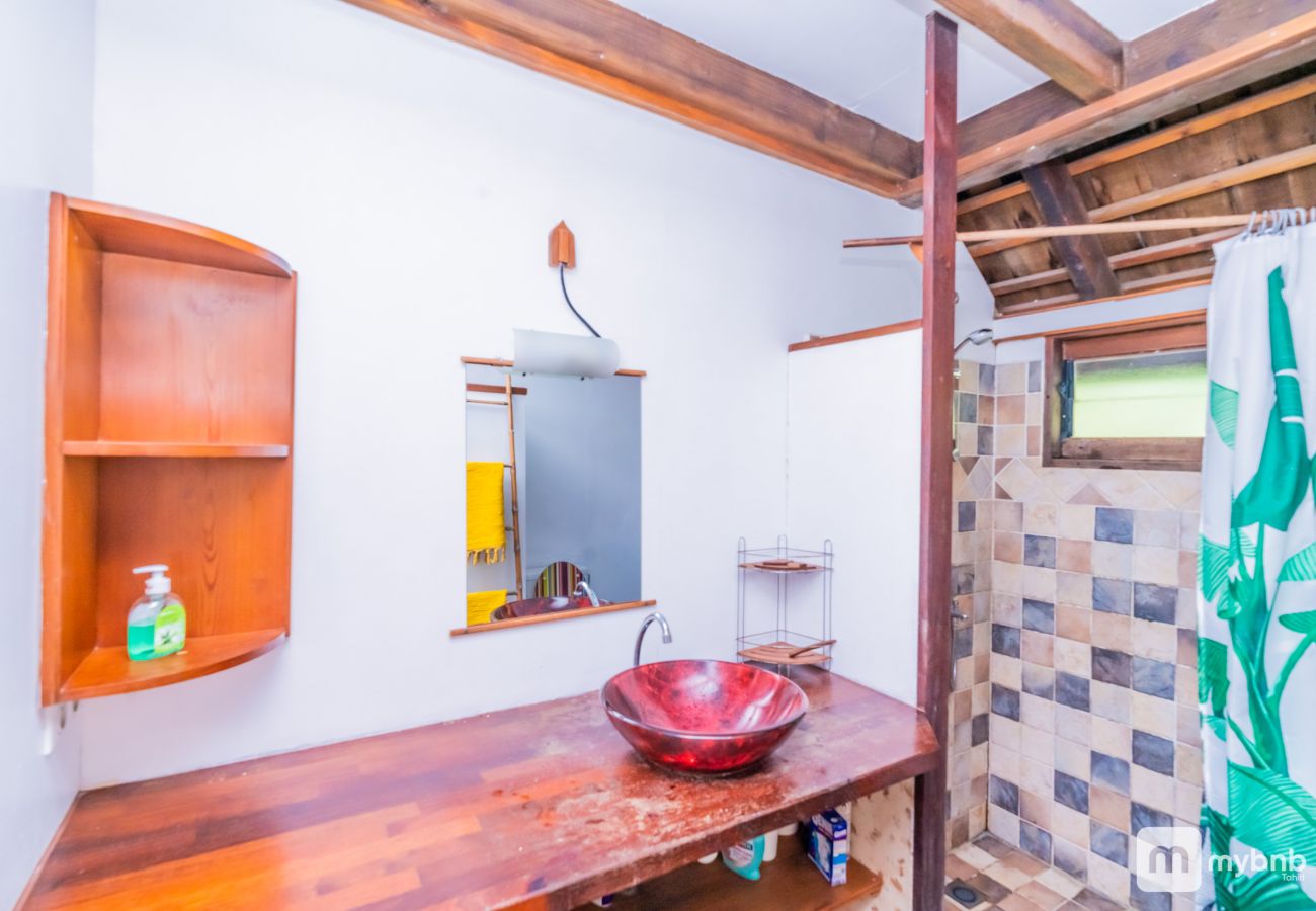 Maison à Teavaro - ❀ Woodhouse Teavaro in Moorea ❀
