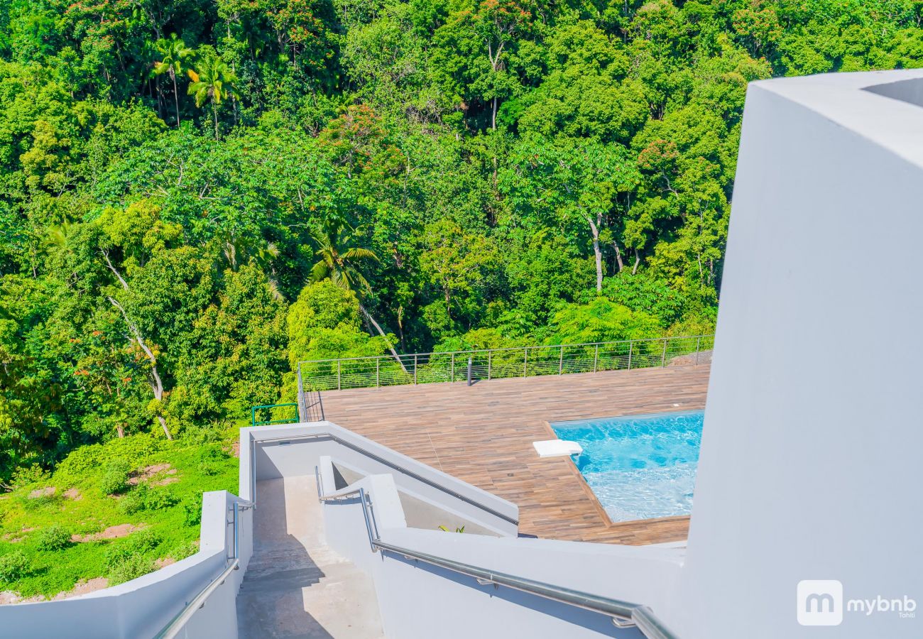 Appartement à Faa´a - The Airport Herehau Lodge in Faaa – w/Pool