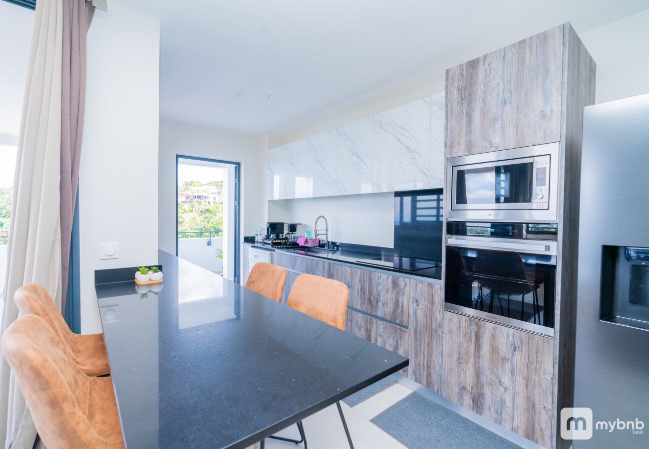 Appartement à Faa´a - The Airport Herehau Lodge in Faaa – w/Pool