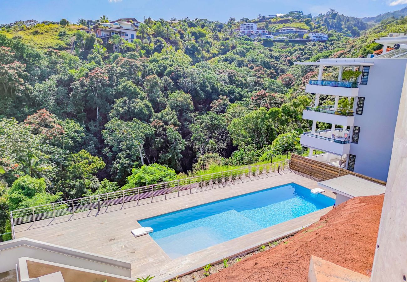 Appartement à Faa´a - The Airport Herehau Lodge in Faaa – w/Pool