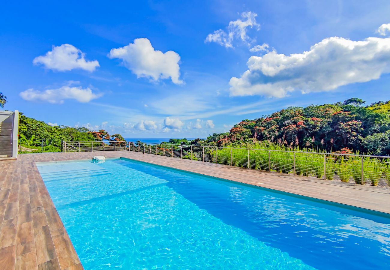 Appartement à Faa´a - The Airport Herehau Lodge in Faaa – w/Pool