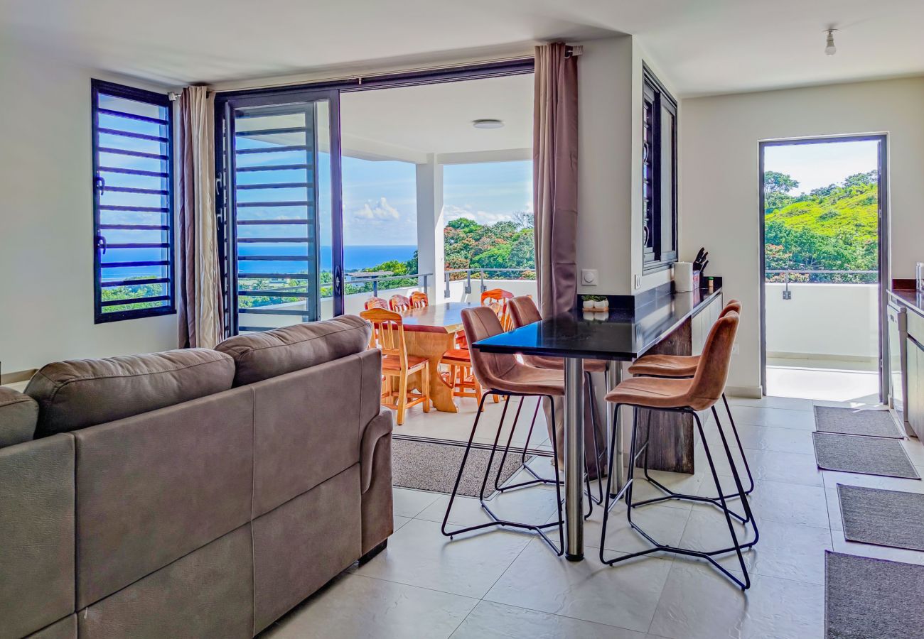 Appartement à Faa´a - The Airport Herehau Lodge in Faaa – w/Pool
