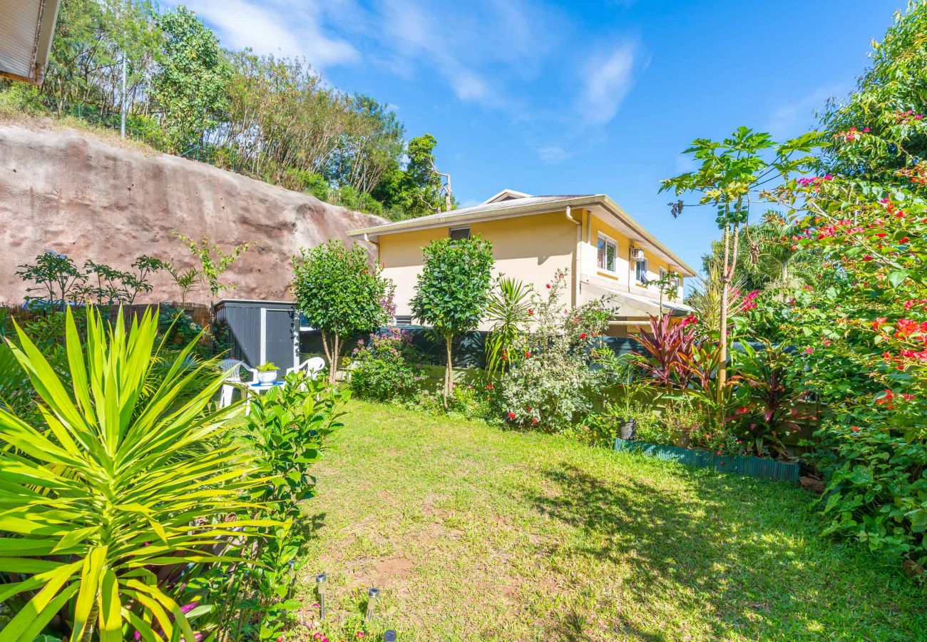 Maison mitoyenne à Punaauia - Fare Makilea Maison Mitoyenne avec jardin à Punaauia