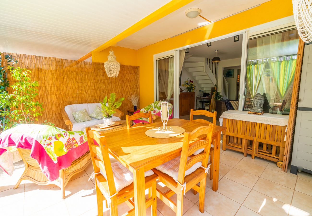 Maison mitoyenne à Punaauia - Fare Makilea Maison Mitoyenne avec jardin à Punaauia