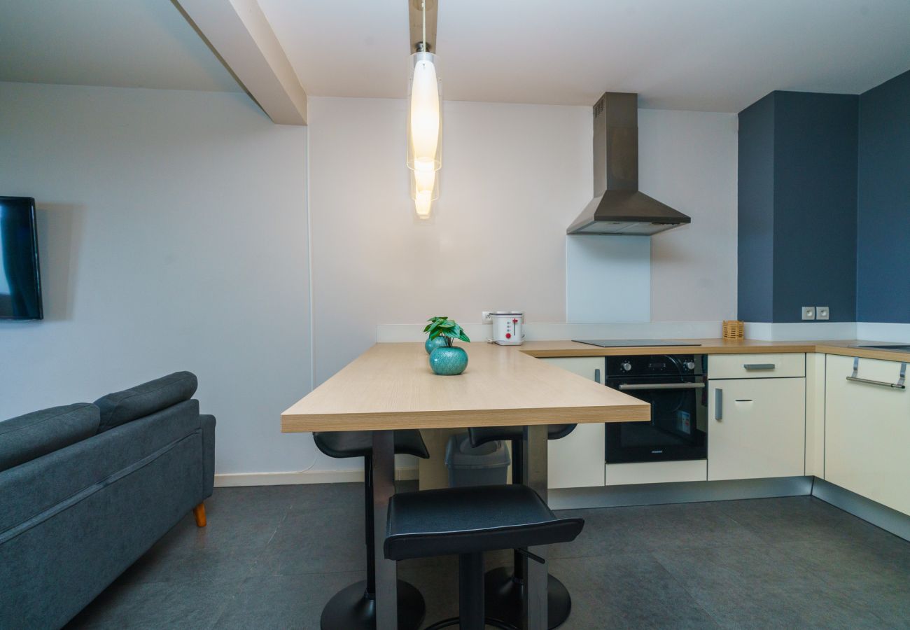 Appartement à Faa´a - Tropical Studio avec Vue et Piscine à Faaa