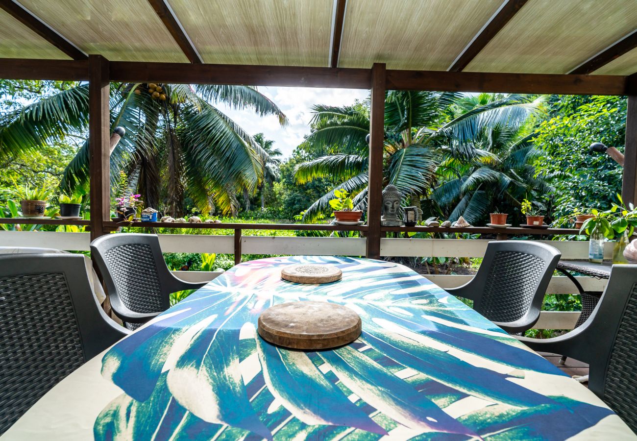 Bungalow à Haapiti - Fare Mape Piti Moorea