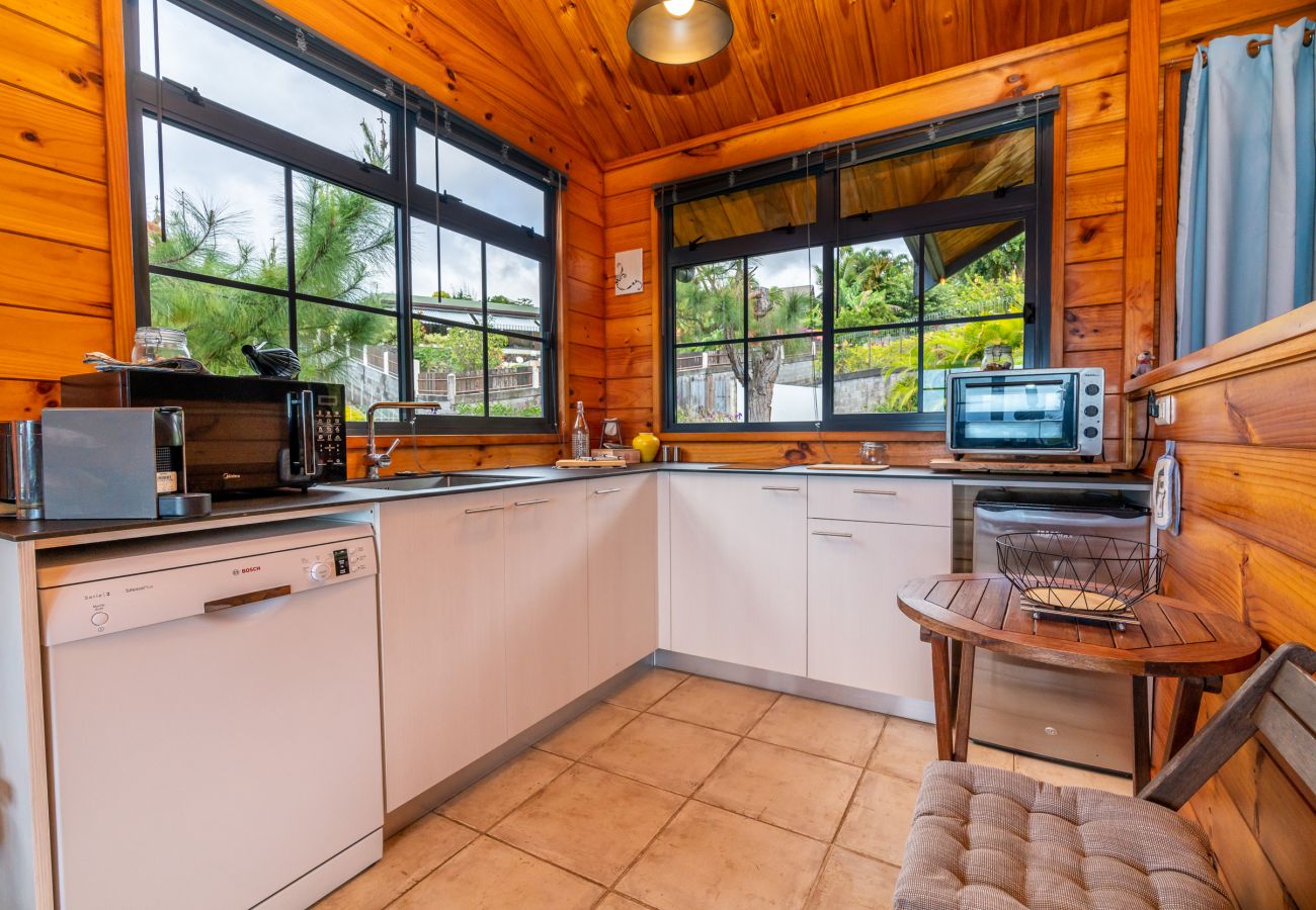 Maison à Mahina - Le Cosy Chalet Mahinarama avec piscine