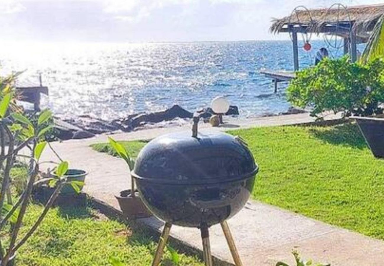 Chambres d'hôtes à Uturoa - Fare Teana by the sea in Raiatea
