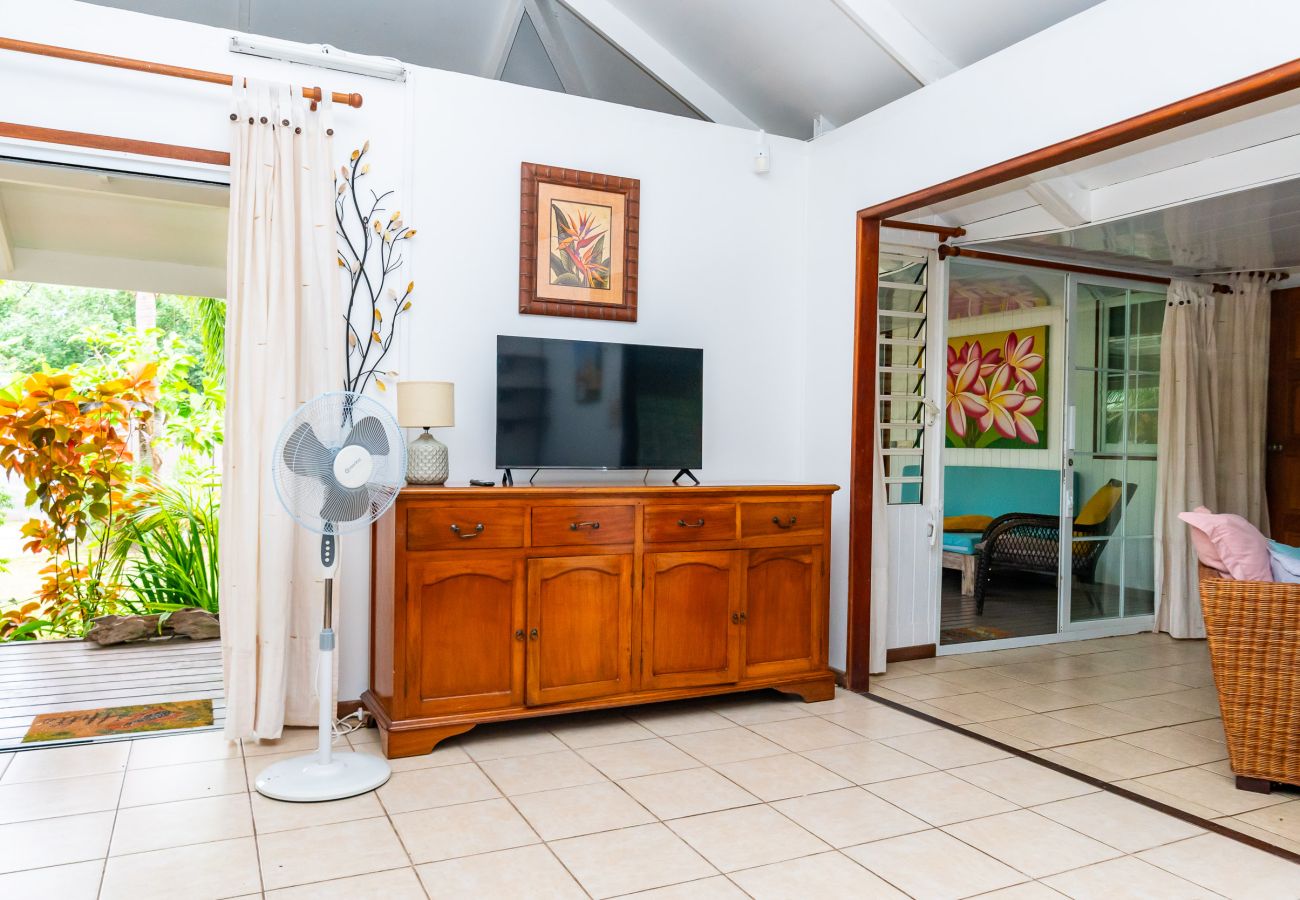 Maison à Teavaro - Aroha Nui Lodge 2CH 5min du quai à Teavaro Moorea
