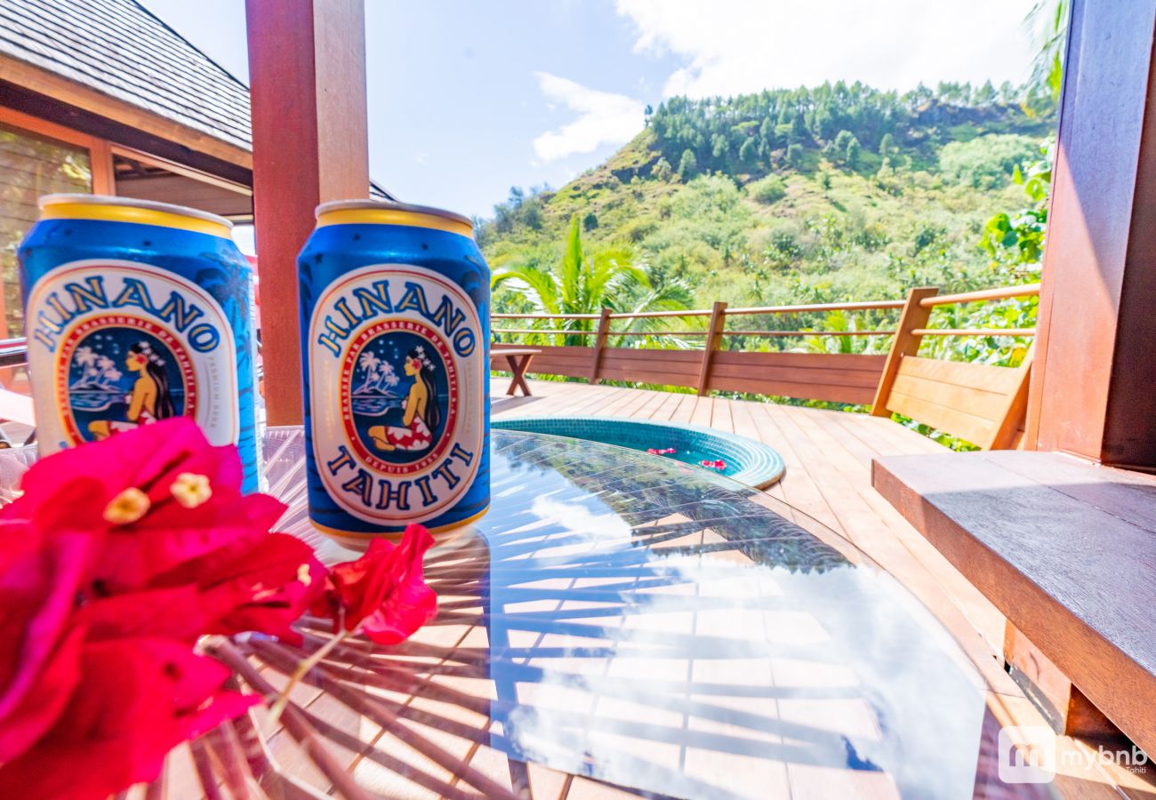 Villa in Tiahura - 5 Stars Aute Villa in Moorea wJacuzzi