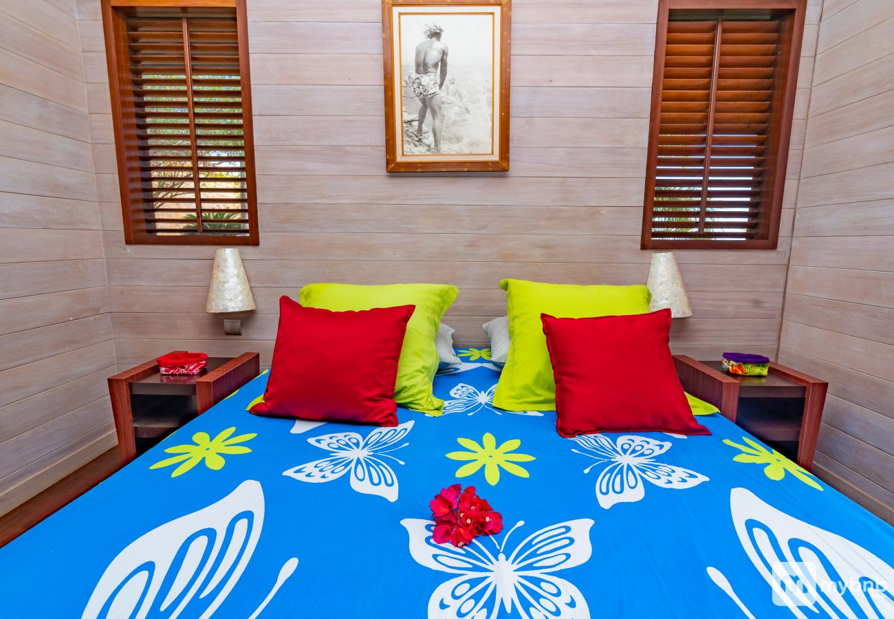 Villa in Tiahura - 5 Stars Aute Villa in Moorea wJacuzzi