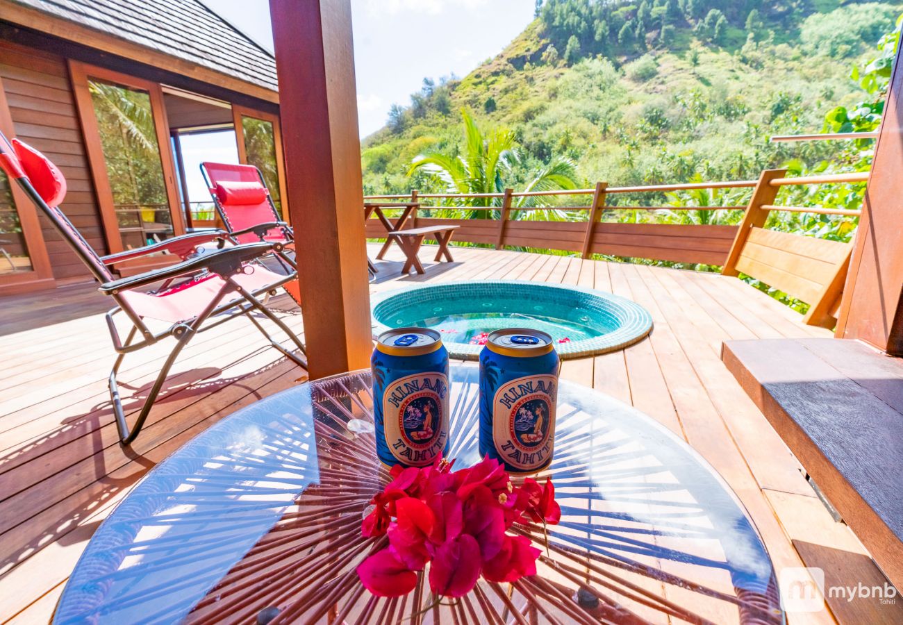 Villa in Tiahura - 5 Stars Aute Villa in Moorea wJacuzzi