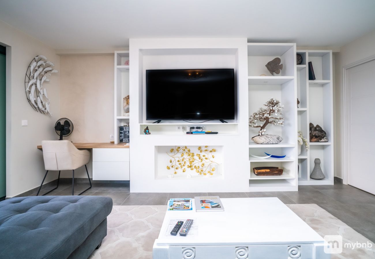 Apartment in Papeete - The Luxury Sky Nui Lodge in Papeete wPool