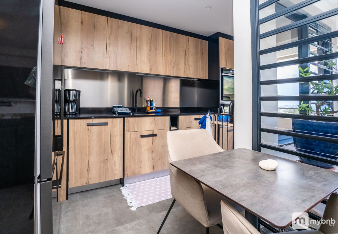 Apartment in Papeete - The Luxury Sky Nui Lodge in Papeete wPool
