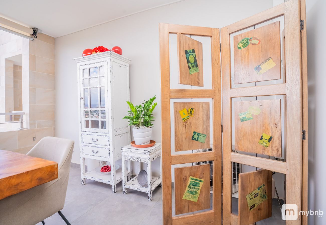 Apartment in Papeete - The Luxury Sky Nui Lodge in Papeete wPool