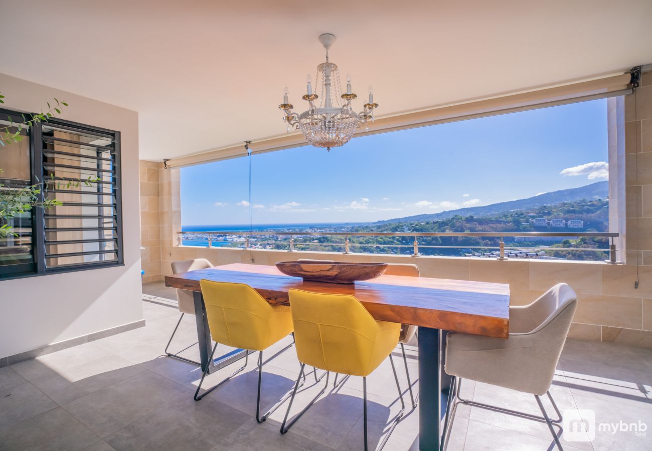 Apartment in Papeete - The Luxury Sky Nui Lodge in Papeete wPool