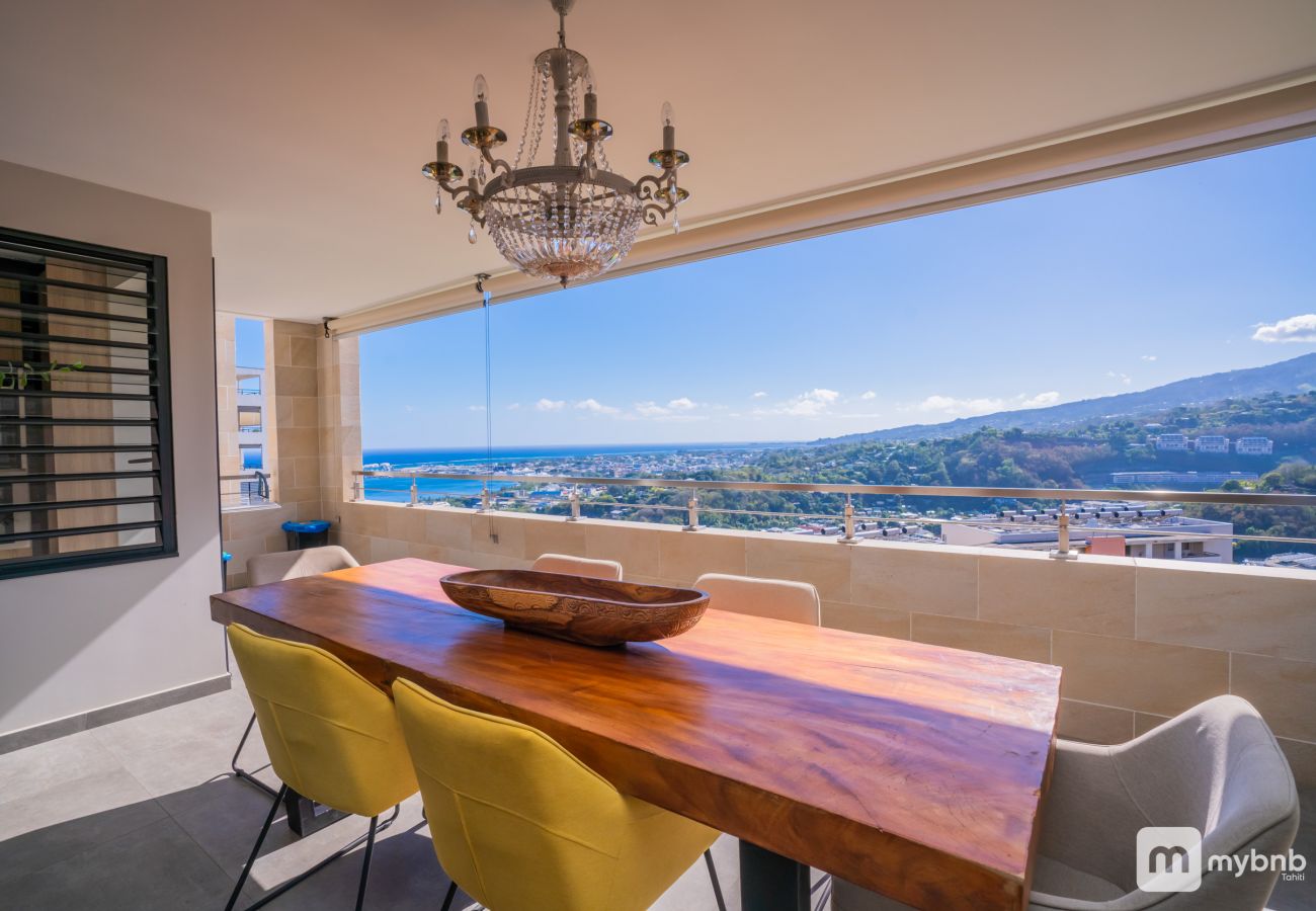 Apartment in Papeete - The Luxury Sky Nui Lodge in Papeete wPool
