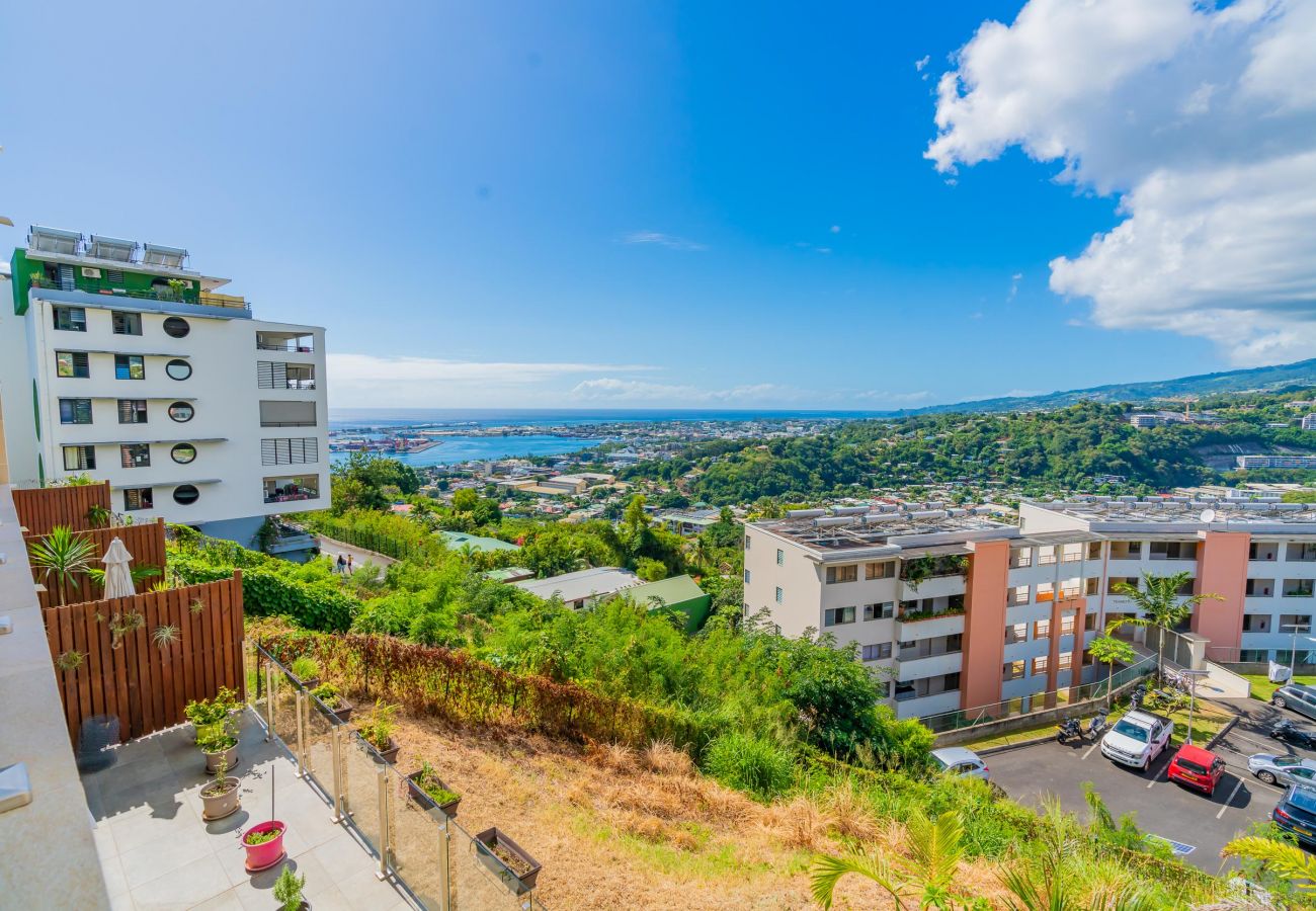 Apartment in Papeete - The Luxury Sky Nui Lodge in Papeete wPool