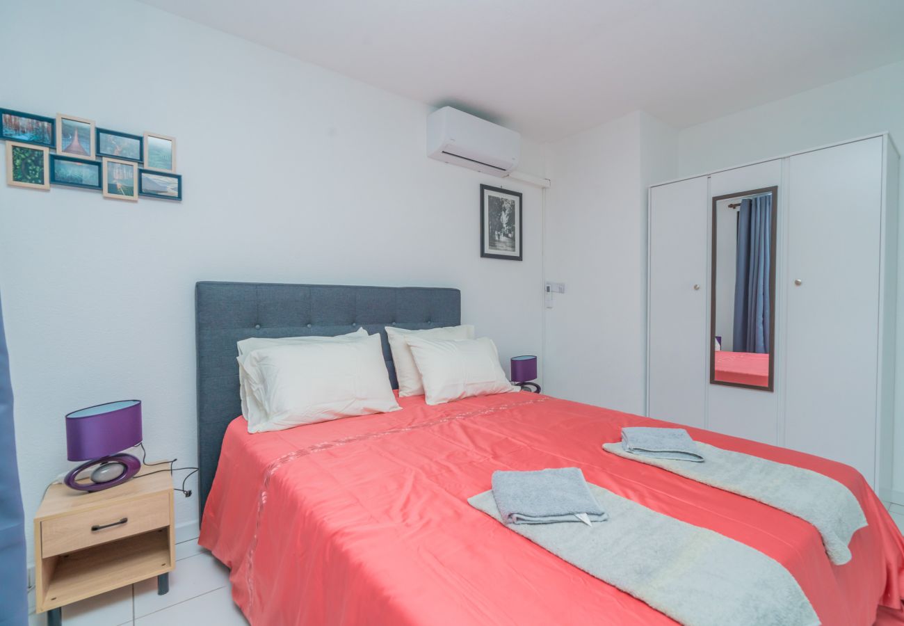 Apartment in Mahina - ☼ The Sunny Apartment in Mahina – w/Pool ☼
