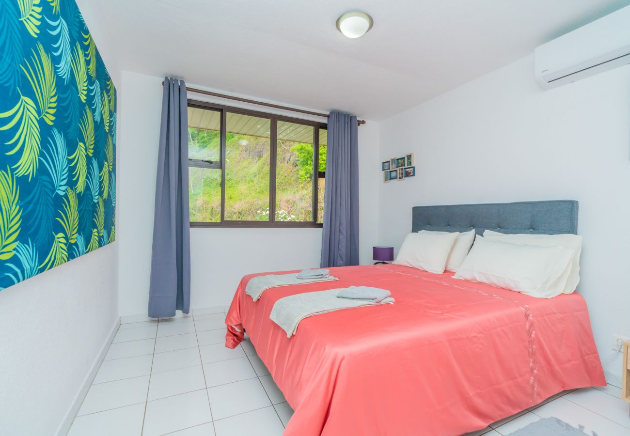 Apartment in Mahina - ☼ The Sunny Apartment in Mahina – w/Pool ☼