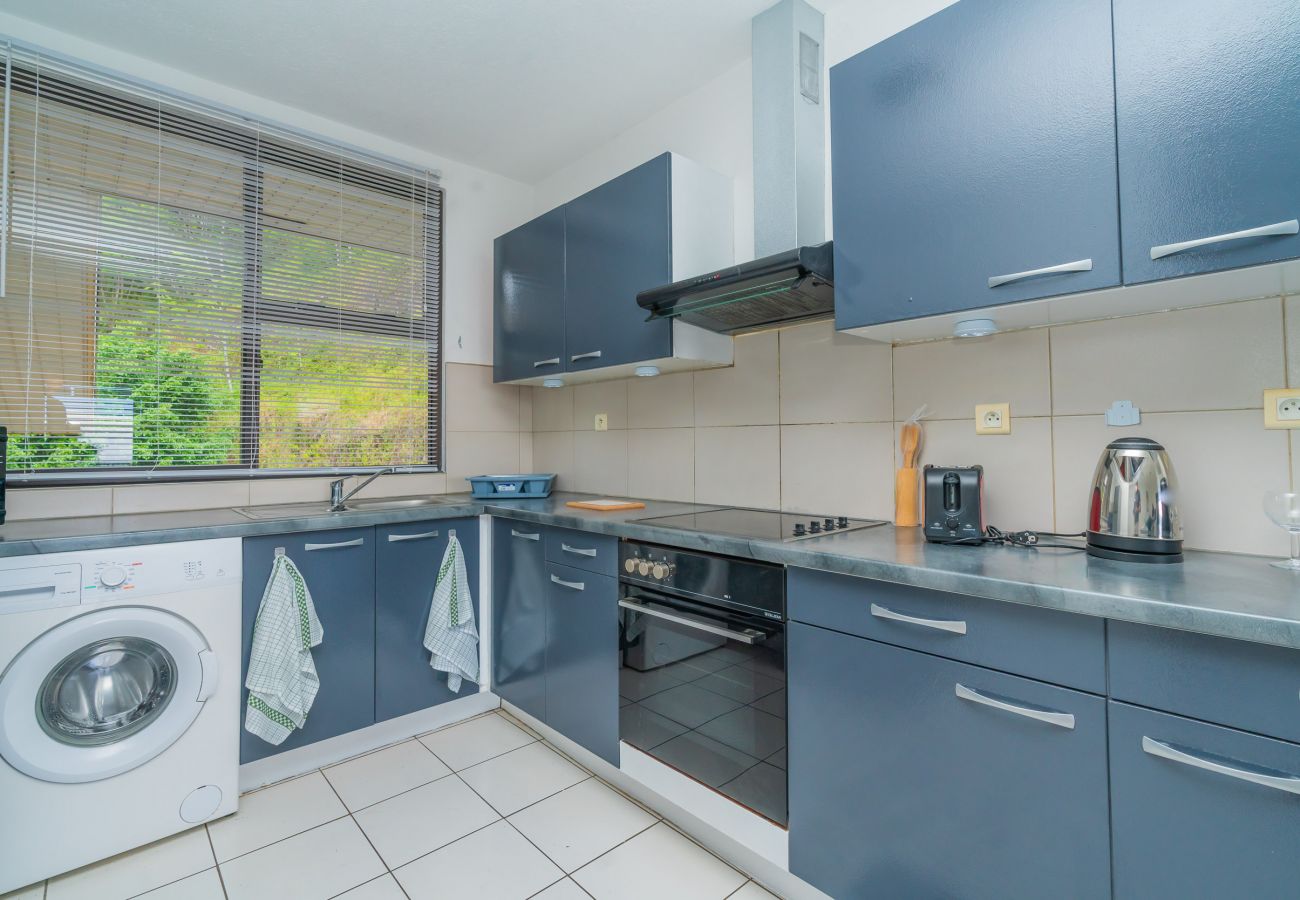 Apartment in Mahina - ☼ The Sunny Apartment in Mahina – w/Pool ☼