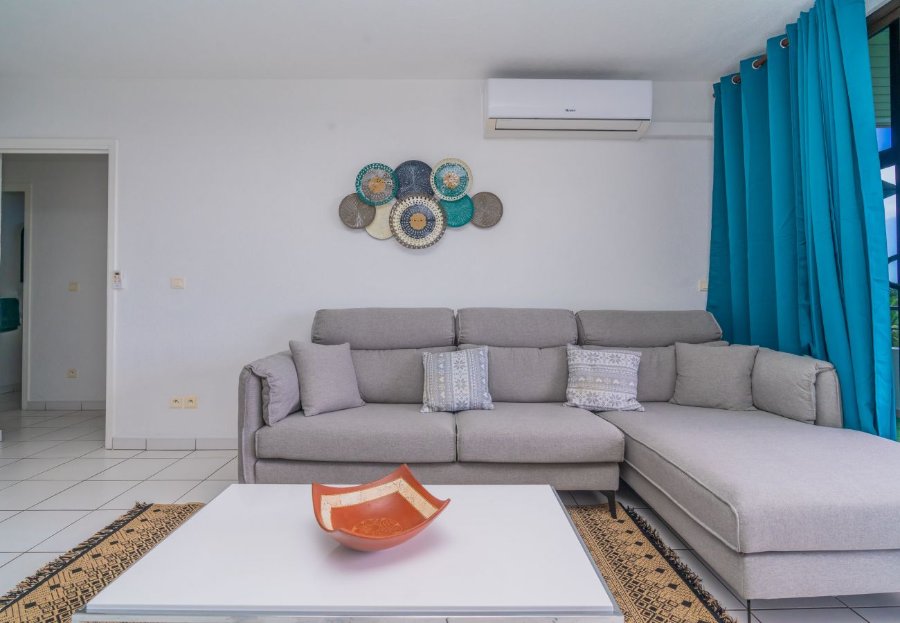 Apartment in Mahina - ☼ The Sunny Apartment in Mahina – w/Pool ☼