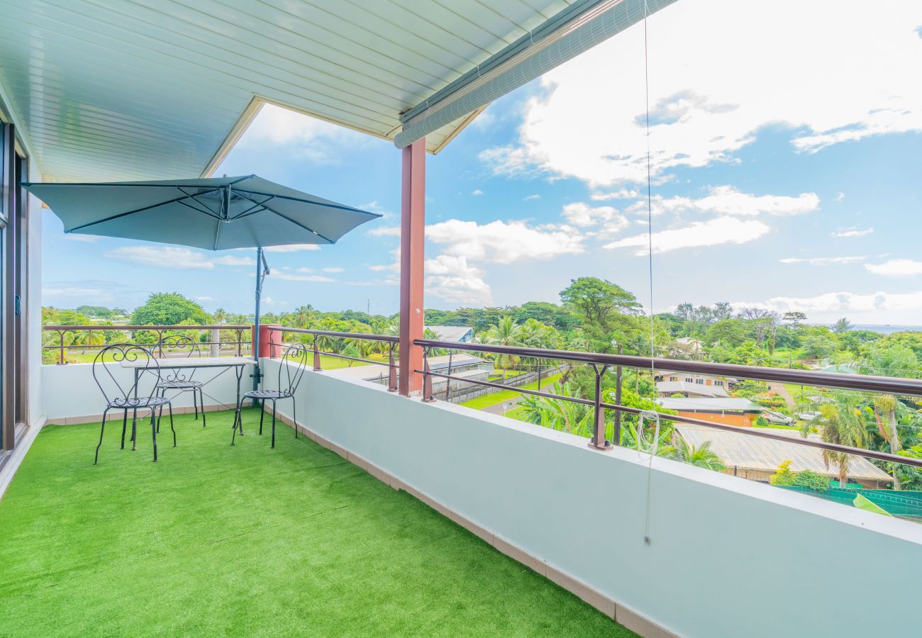 Apartment in Mahina - ☼ The Sunny Apartment in Mahina – w/Pool ☼