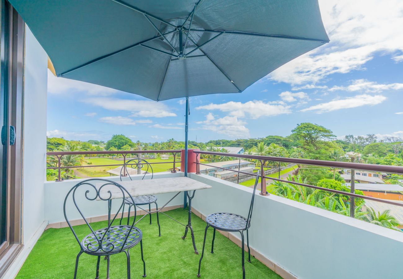 Apartment in Mahina - ☼ The Sunny Apartment in Mahina – w/Pool ☼