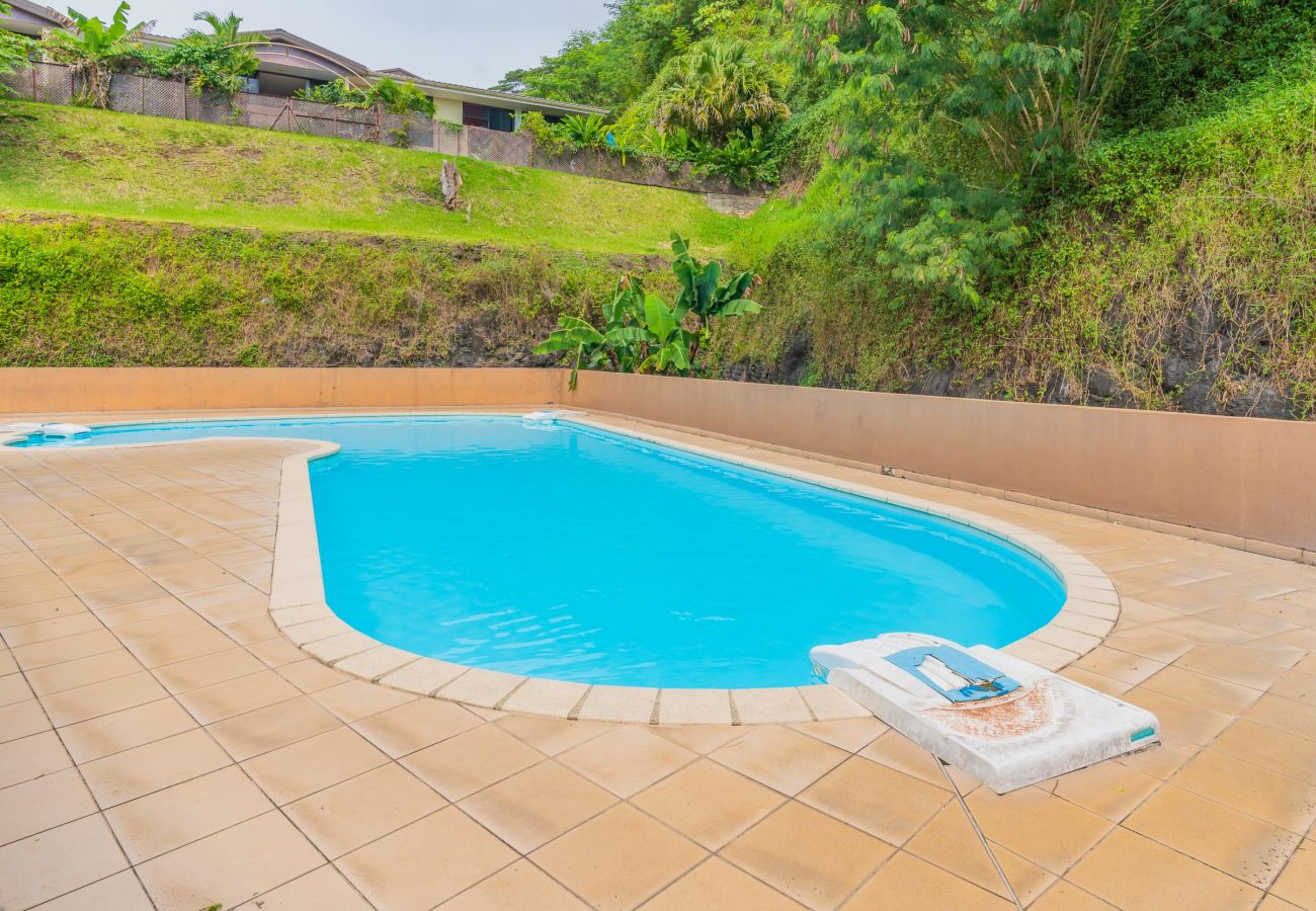 Apartment in Mahina - ☼ The Sunny Apartment in Mahina – w/Pool ☼