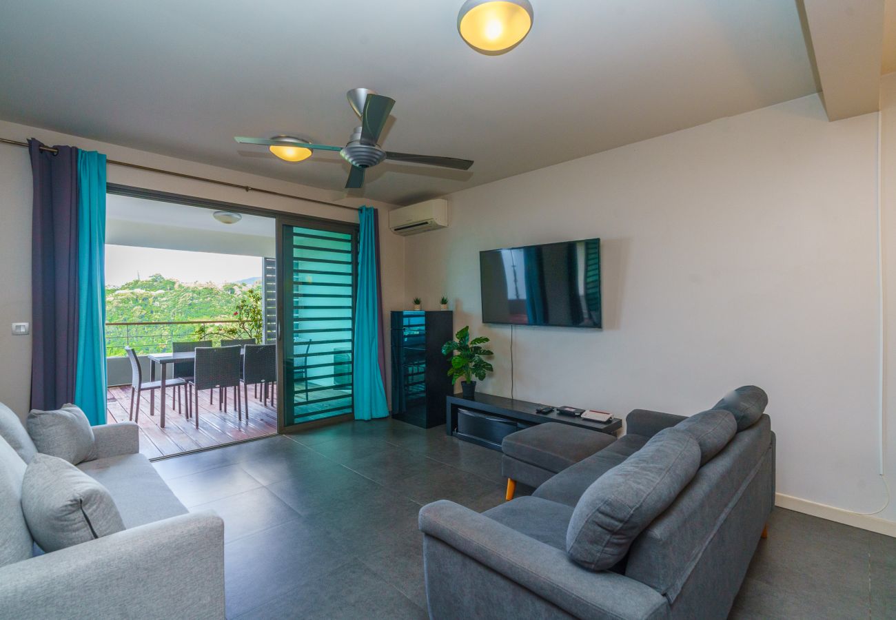 Apartment in Faa´a - Tropical Studio avec Vue et Piscine à Faaa
