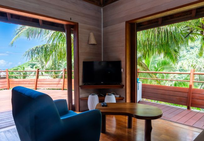 Villa/Dettached house in Tiahura -  5 Stars Te Rai Villa in Moorea wJacuzzi